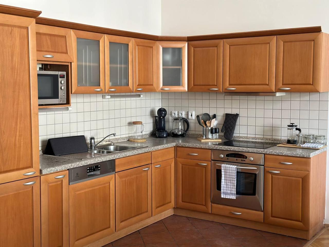 Exclusive Unique Apartments - Prague Central Buitenkant foto